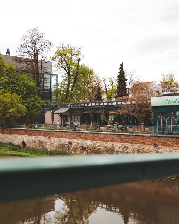 Cafe near green bridge