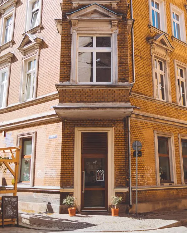 Cafe main entrance