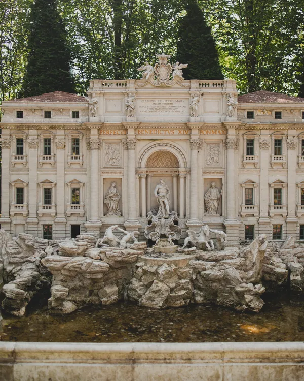 Trevi Fountain