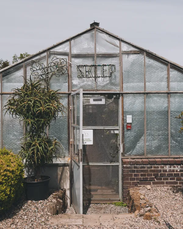 Palm House store